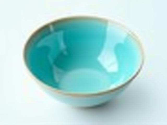 Keramikschale mit Türkisglasur